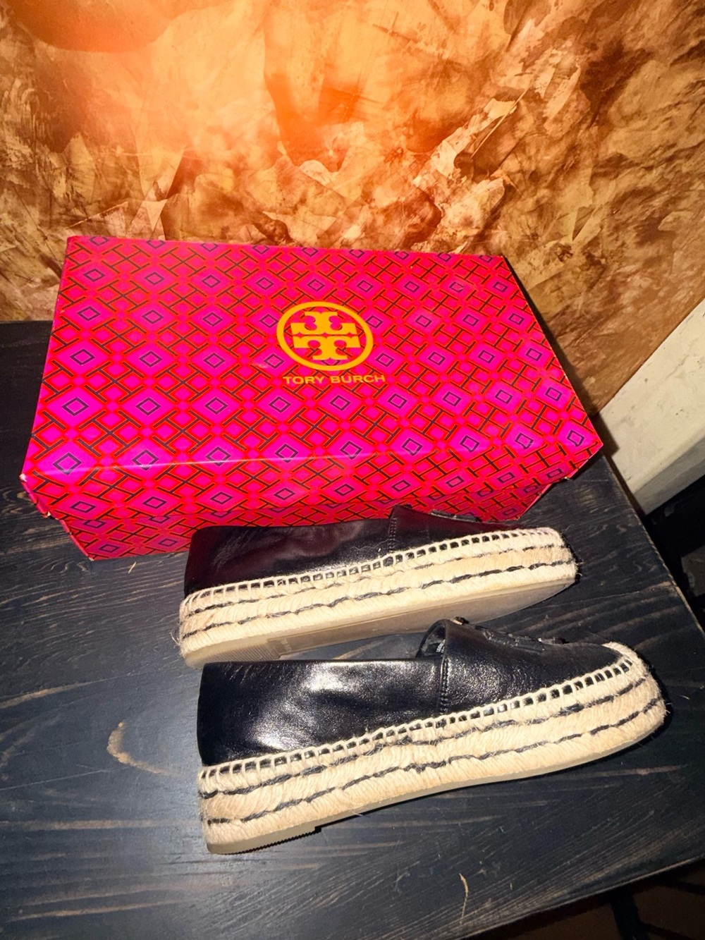 Tory Burch Black Leather Espadrille Slip-On Flats - Picture 5 of 5